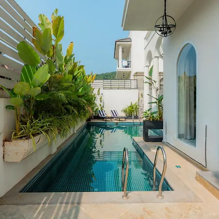 Elivaas 4 Bhk Villa With Pvt Pool & Jacuzzi-Yashgeet